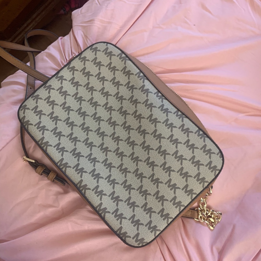 Michael Kors Crossbody